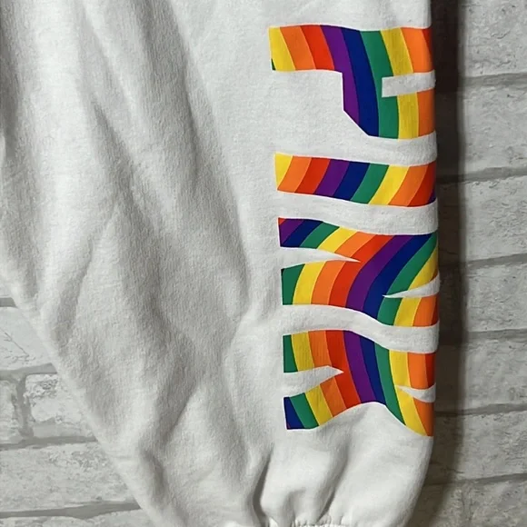 Pink Victoria’s Secret white spellout sweatpants size large - Picture 4 of 10